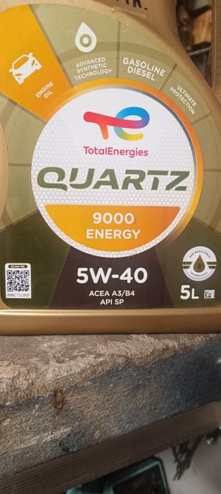 Oleo total 9000 Energy 5 w- 40, cerca de 2 lts