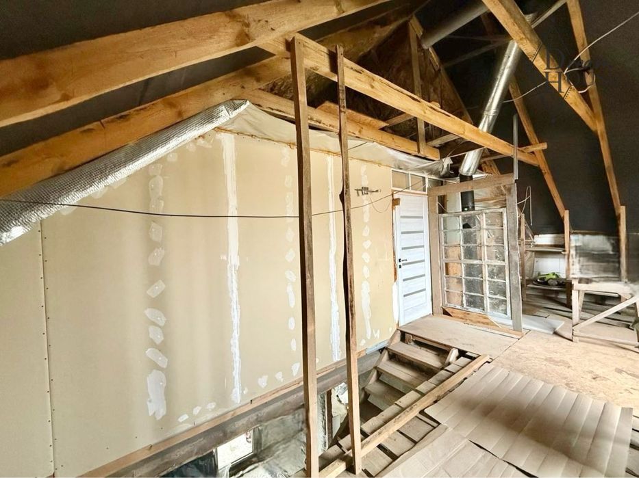 Продаж буднку на стадії ремонту