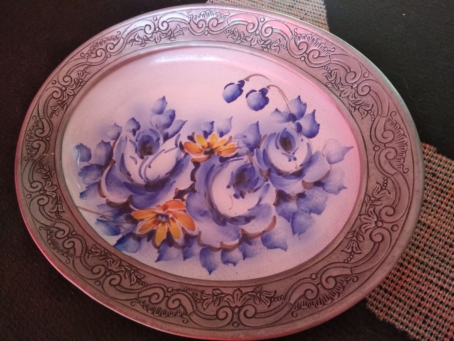 Travessa estanho pintada á mão J Dores