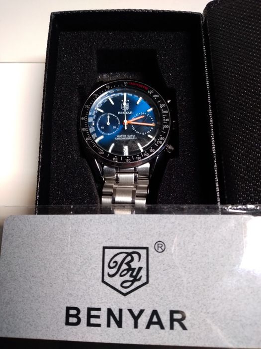 Męski zegarek kwarcowy