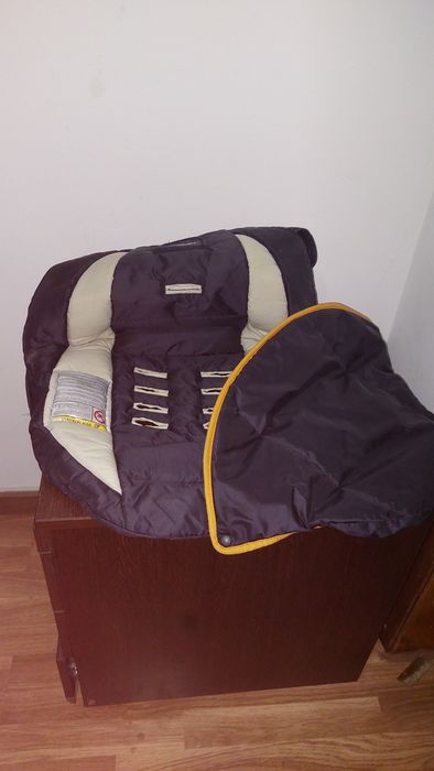 Carrinho de bebé completo Chicco + ovo + alcofa + base + acessórios