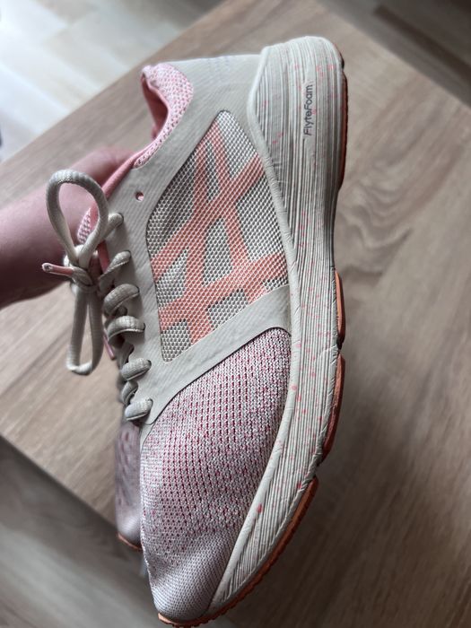 Buty do biegania asics