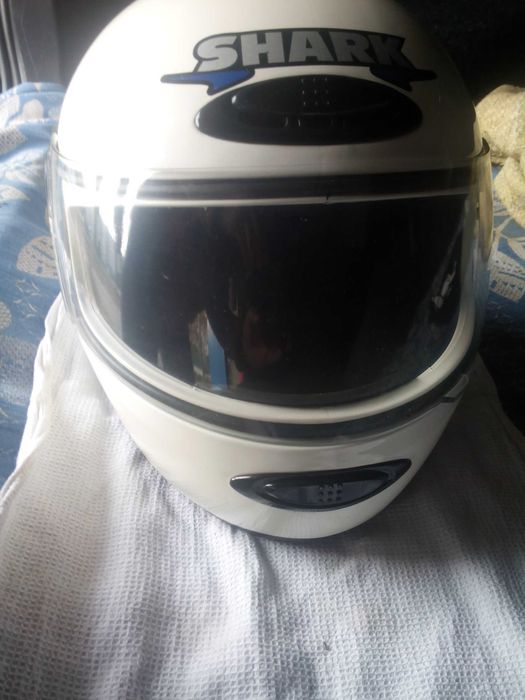 Новый оригинальный мотошлем 56 р Shark