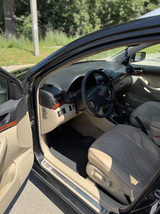 Toyota Avensis 2,0 дизель механика