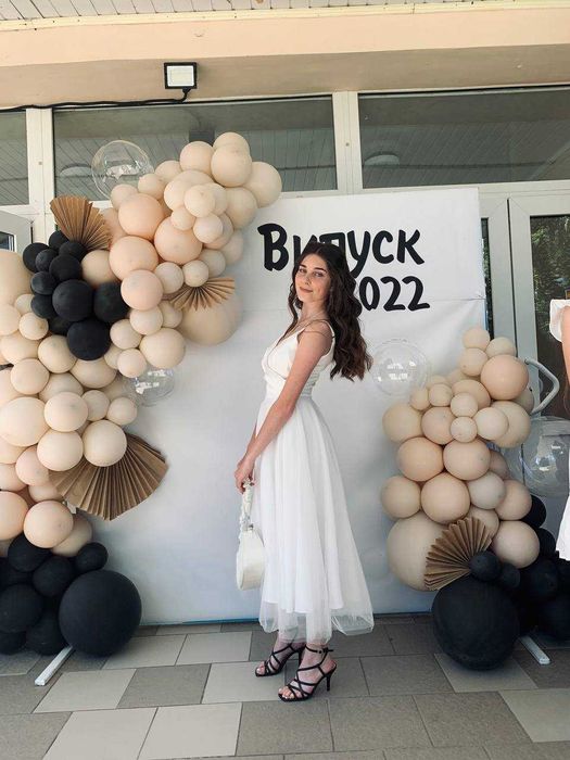Випускне плаття біле