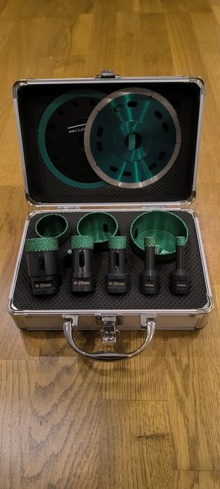 Zestaw otwornic diamentowych oraz tarcze w walizce