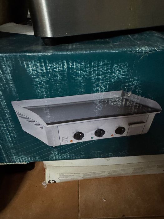 Equipamentos para pastelaria ou cafetaria