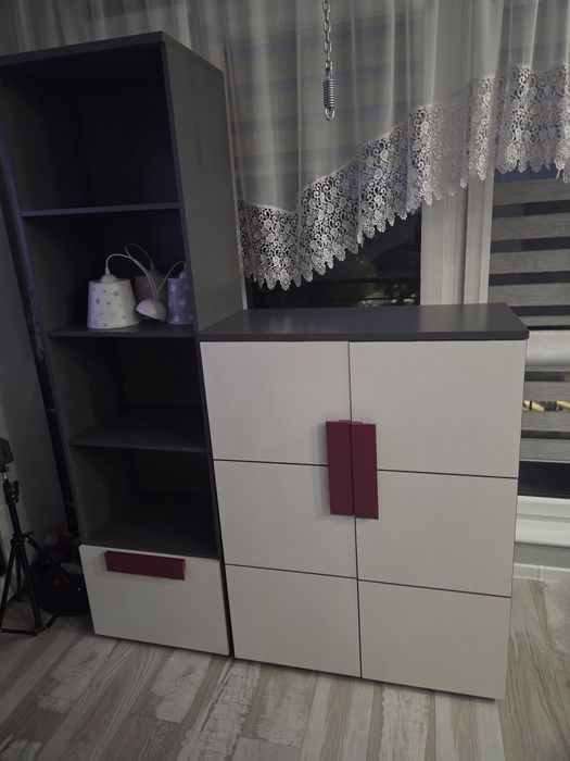 Komoda duza i regał