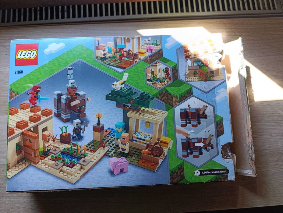 LEGO Minecraft 21160 Najazd złosadników