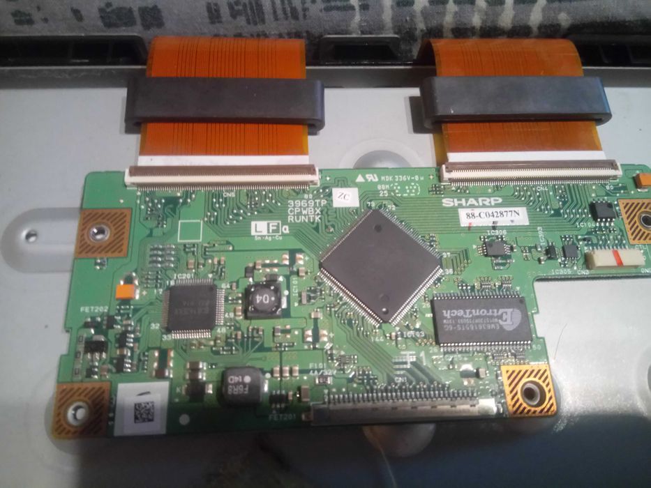 матрица  SHARP 32"