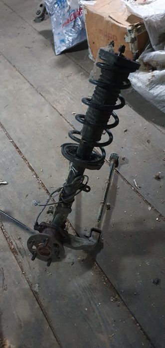 Części Toyota Avensis