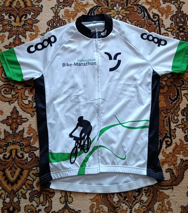 Велосипедная футболка.