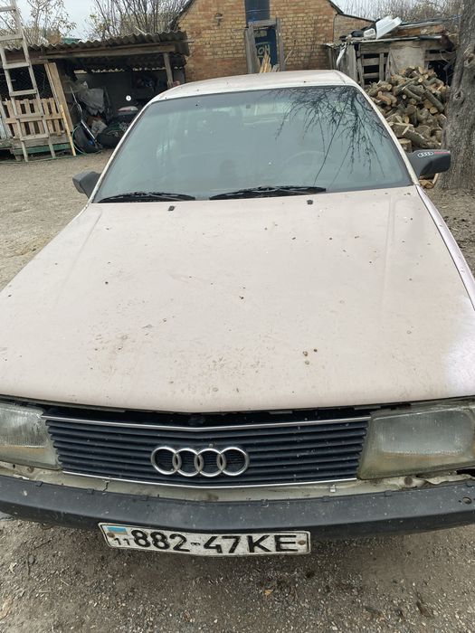 Продам Ауди 100 по запчастинам в наявності є все