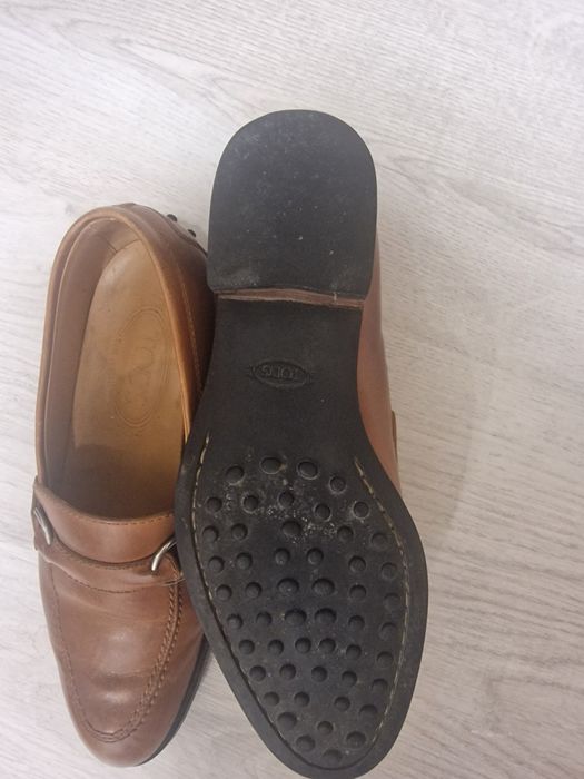 Tod's timeless leather loafers