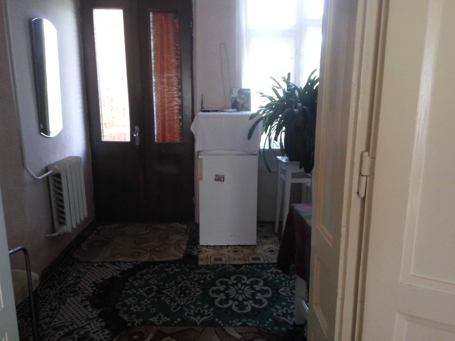 Будинок  квартира подобово Хуст