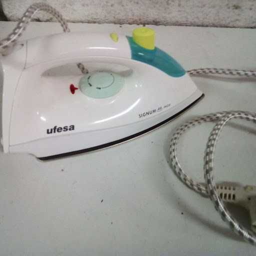 Ferro de engomar eletrico64564403158530120