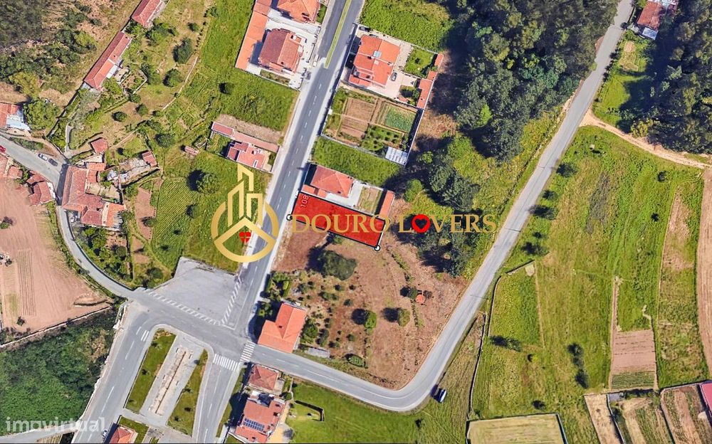 Terreno para Construção de Moradia Geminada em Olival