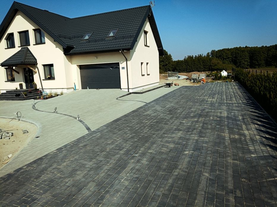 Układanie kostki brukowej granitowej odwodnienia