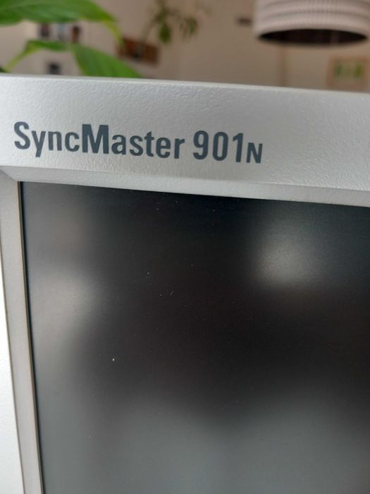 Monitor SAMSUNG SyncMaster 901N