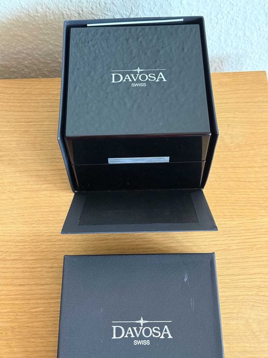 Zegarek męski Davosa 161.530.50 Newton Pilot Automatic
