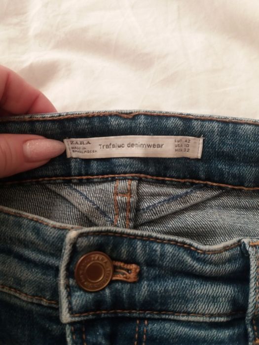 Jeansy   Zara 42.