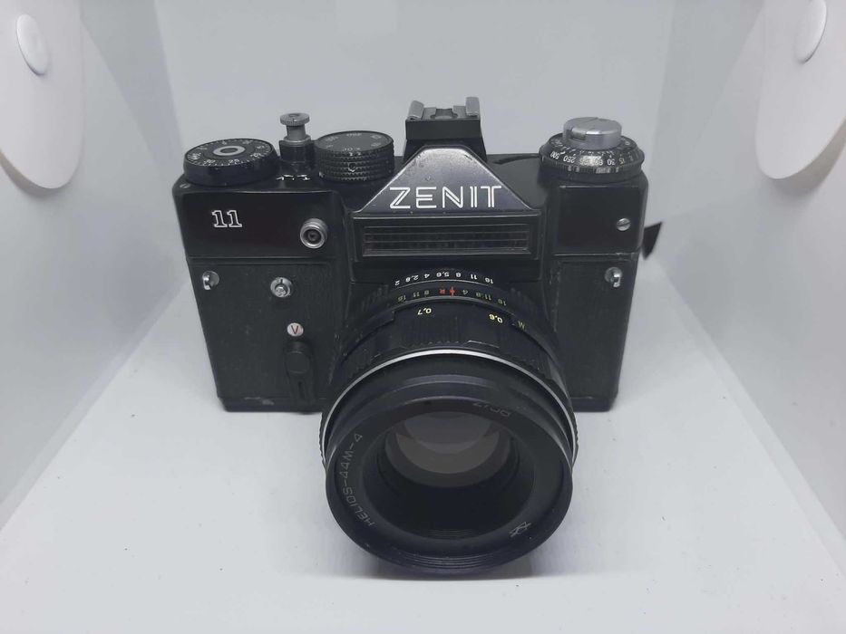 Aparat analogowy ZENIT 11 + Helios-44M-4