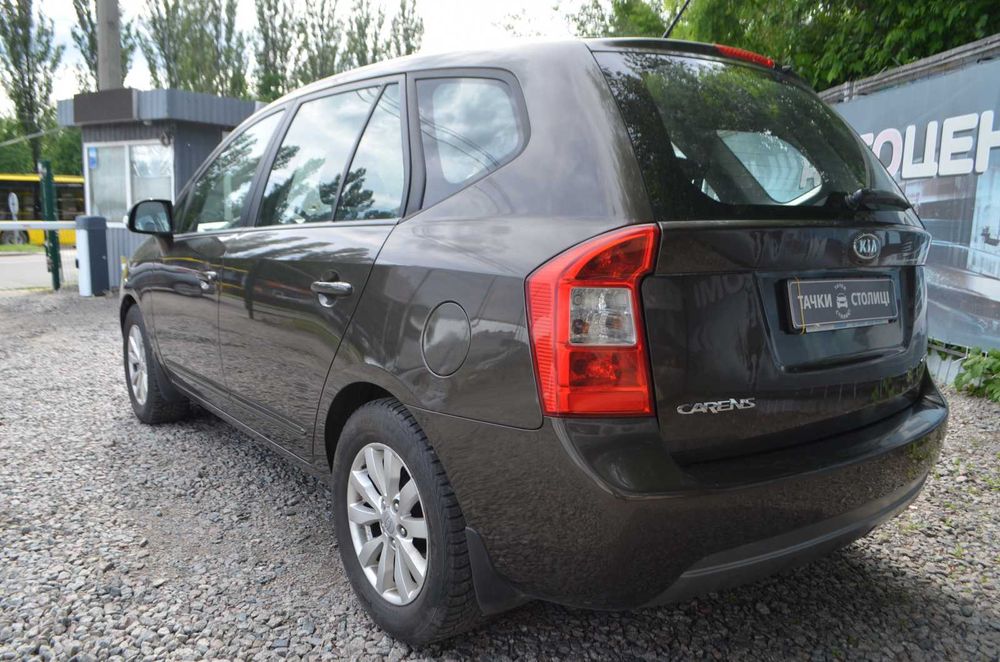 Kia Carens Дизель 2011