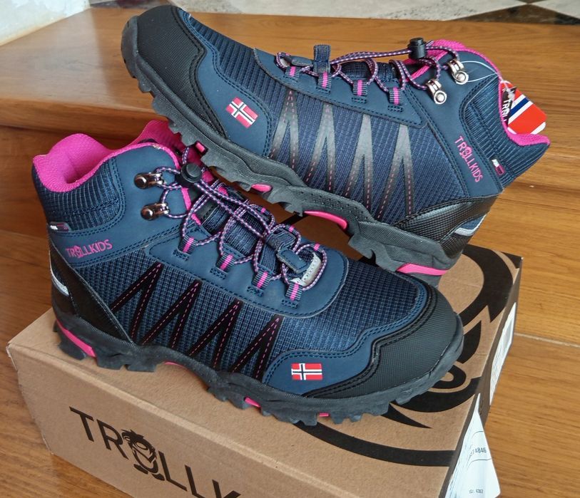 Buty sportowe trekkingowe, trapery granatowe 40 traperki