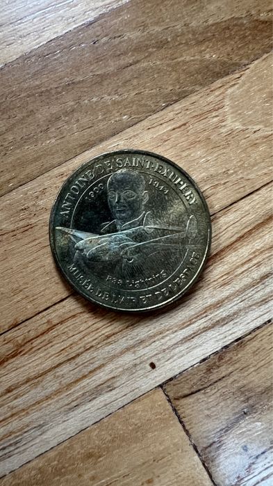 Moneta z muzeum lotnictwa w Paryżu