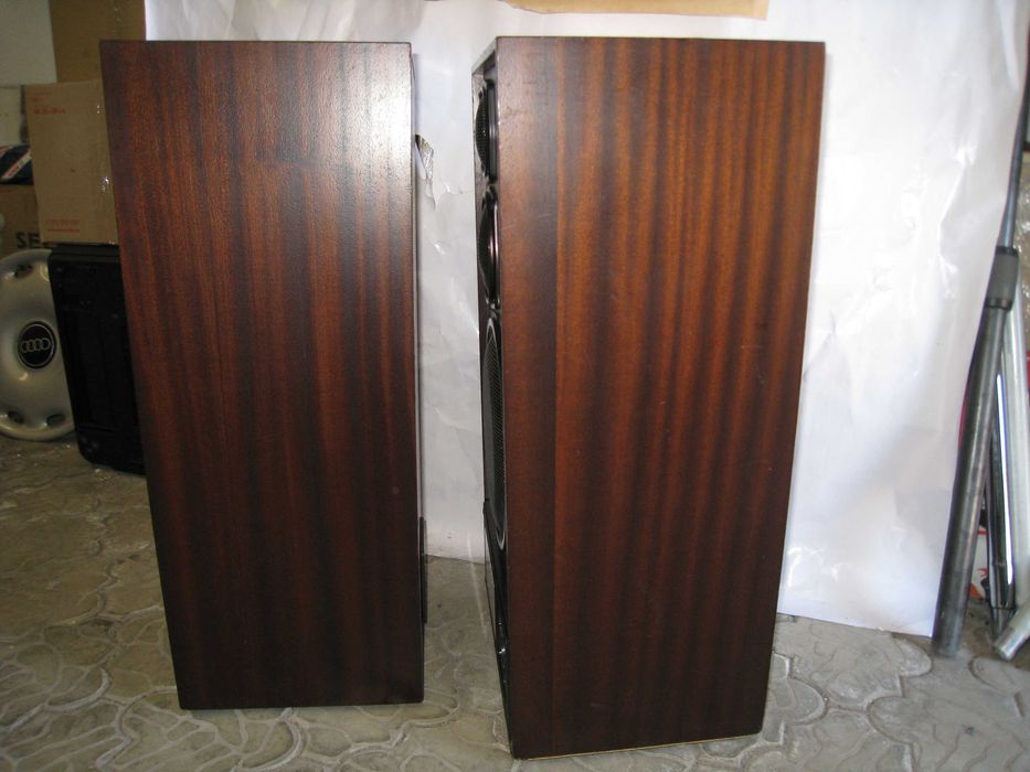 Акустика Radiotehnika S90 + усилитель «ОДИССЕЙ – У - 010» идеал.