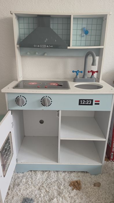 Cozinha de madeira criança