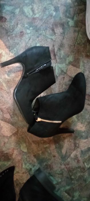 buty  czarne kozaki