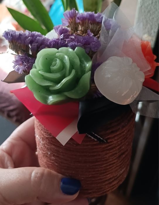 Arranjo de floresem cera