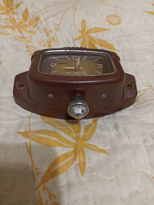 Годинник москвич 407 403