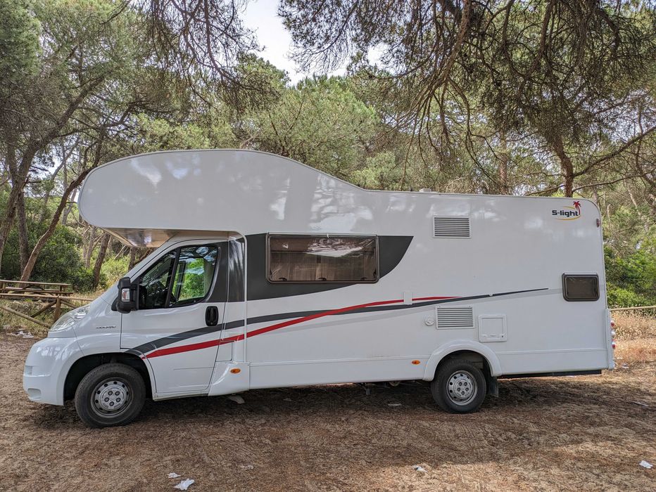 Autocaravana 2014 Fiat Ducato Sunlight A72 de 6 Lugares