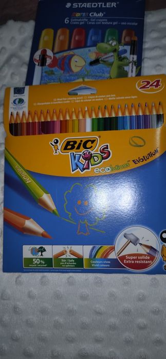 Material escolar com oferta de mochila