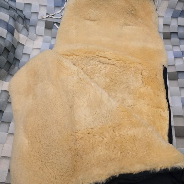 Конверт на овчині для коляски