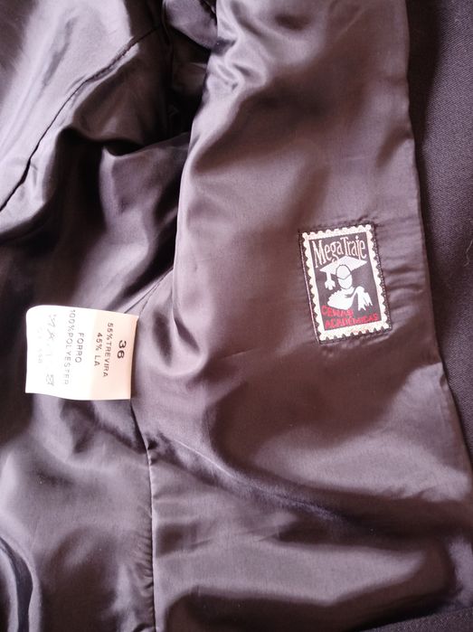 Traje académico mulher 36