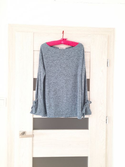 Sweter niebieski