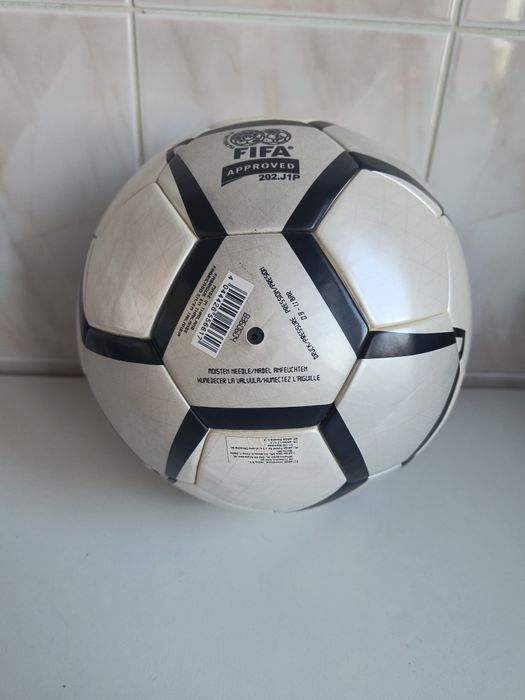 Adidas Pelias 2004