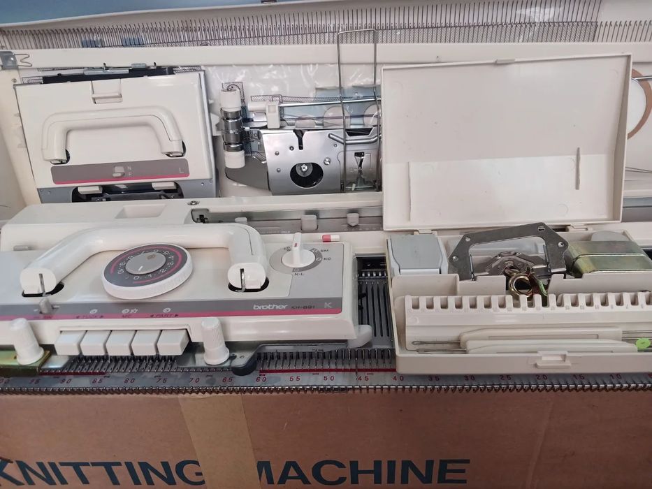 Brother KH891 + кабель інтерактивного в'язання