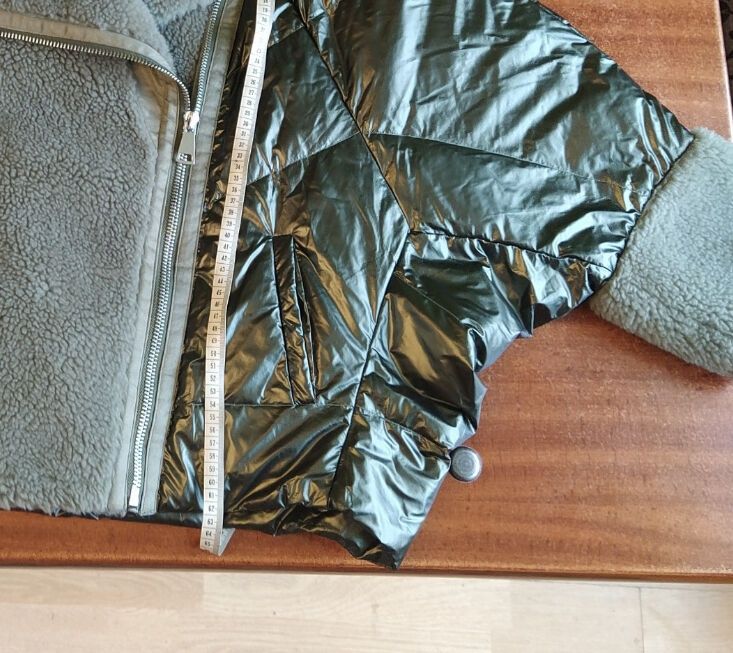 Куртка, р. 42, демісезонна балонова