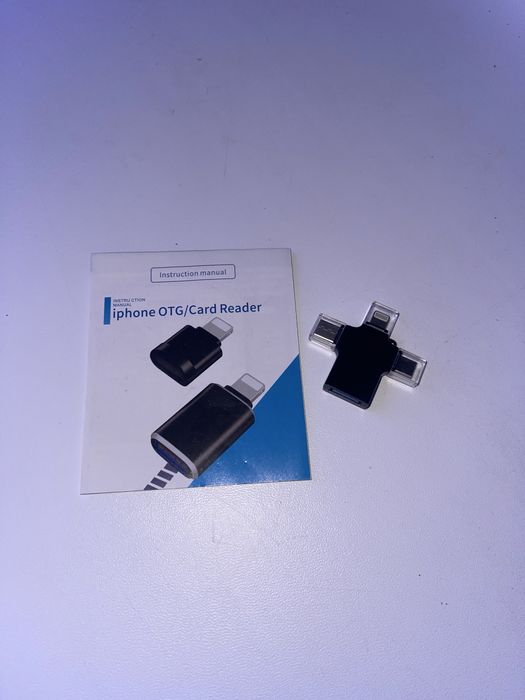 Універсальний OTG-адаптер 4-в-1, розроблений для підключення USB-накопичувачів та периферії до різних мобільних пристроїв