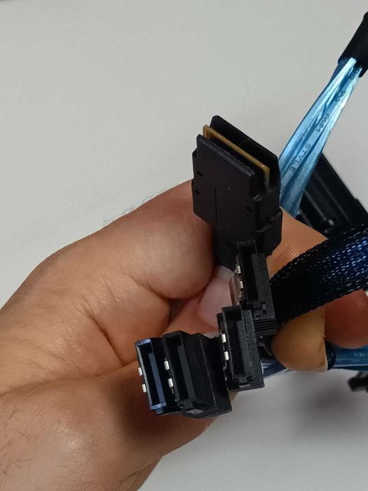 RAID контролер IBM LSI 9260-8I DELL Perc H200 9211-8i SATA SAS кабель