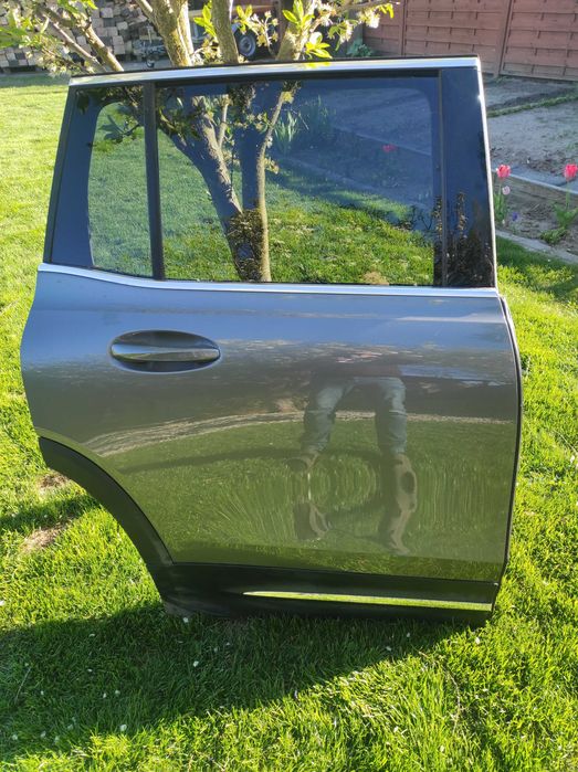 Mercedes glb 247 drzwi prawe tył