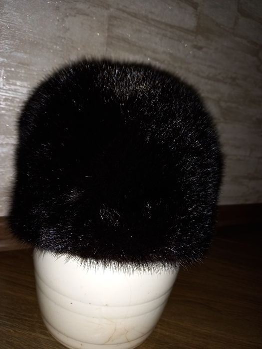 Шапка норкова чорна розмір S