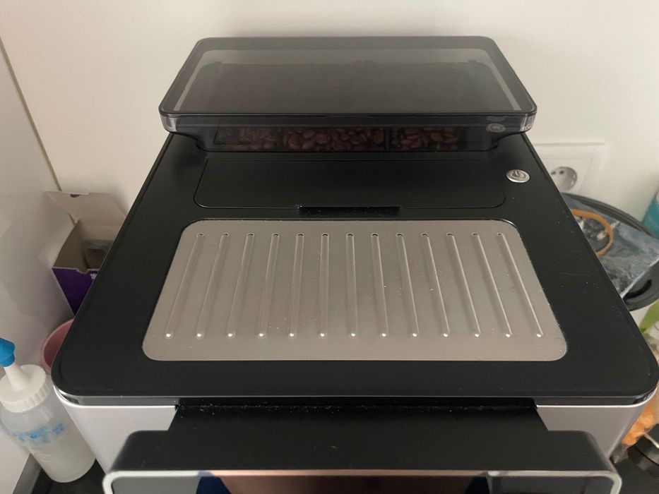 Máquina de café De'Longhi PrimaDonna Soul [ótimo estado]