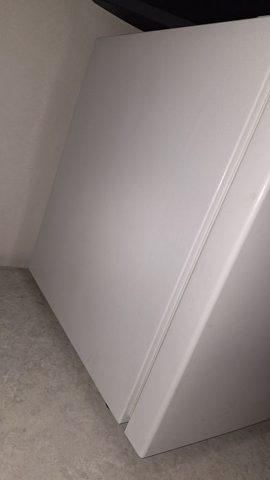 Mini-Frigorífico Kunft (45L) – Como Novo