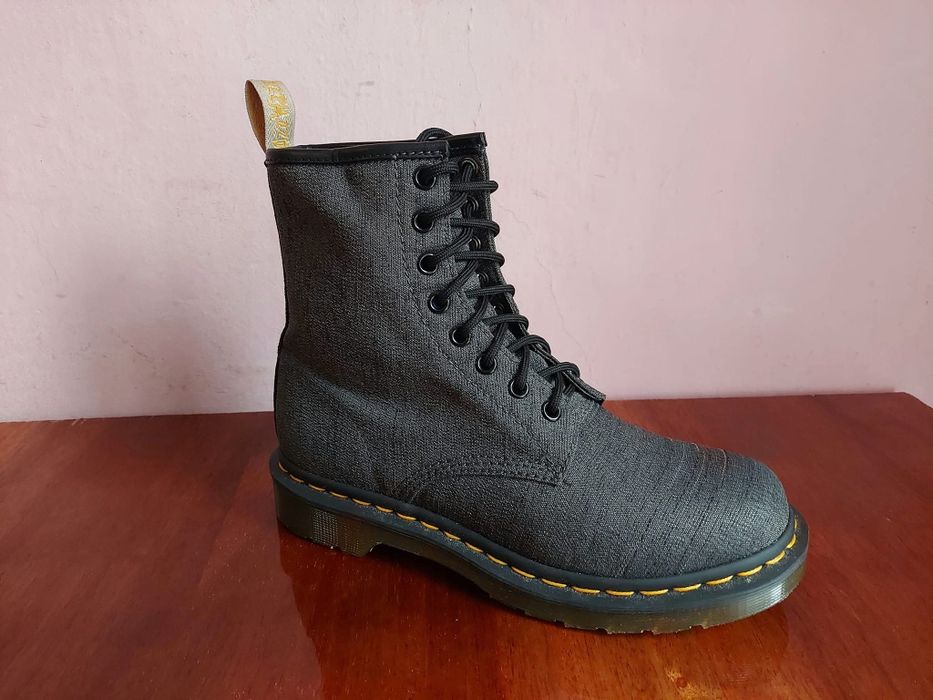 Черевики фірми Dr.martens оригінал

Розмір по бірці:
UK 5 EUR 38 US L