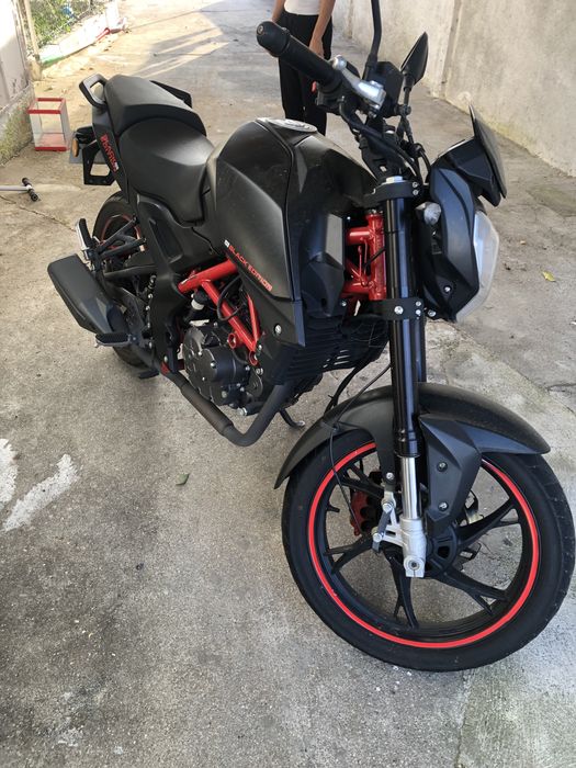 KSR Grs125 black edition